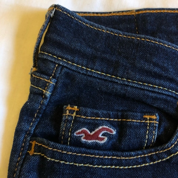 Hollister Dark Wash Denim Shorts - Picture 4 of 4